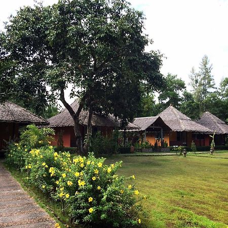 Phayam Cottage Resort Koh Phayam Buitenkant foto
