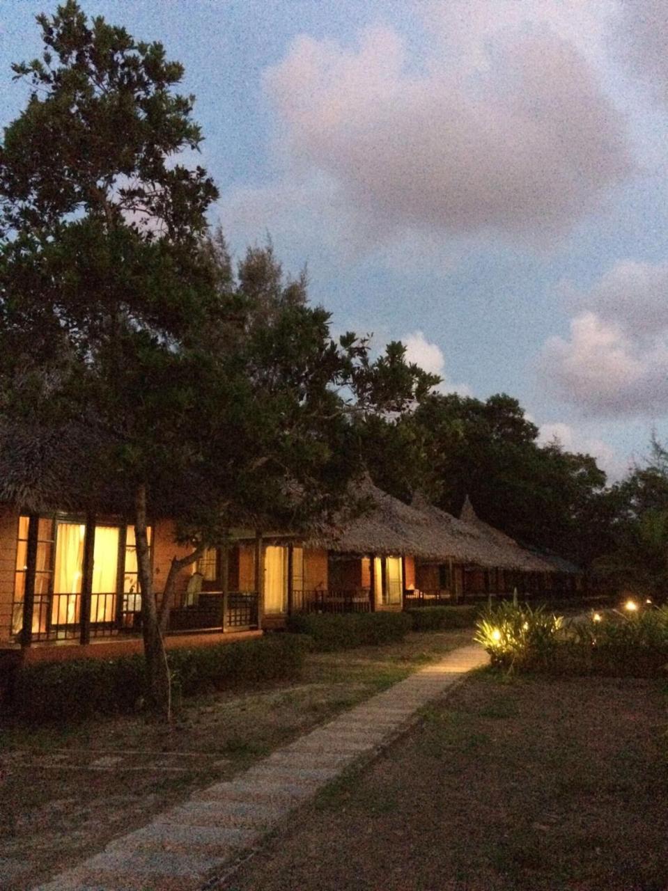 Phayam Cottage Resort Koh Phayam Buitenkant foto